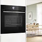 Духовой шкаф Bosch Serie 8 HSG7361B1, 71 л, дисплей, гриль, конвекция, черный