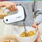 Ручной смеситель Bosch Styline MFQ49700, 5 уровней, 2 венчика из нержавеющей стали и крюка для теста, спиральный кабель, стержень для смешивания из нержавеющей стали, 850 Вт, белый/темно-серебристый