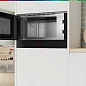 Встраиваемая микроволновая Bosch Serie 8 BFL7221B1 с объемом 21 литр, автоматическая разморозка, дисплей, черная